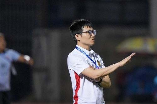 Huấn luyện viên trưởng Sông Lam Nghệ An tiếc nuối sau trận hòa trước Câu lạc bộ TP. Hồ Chí Minh
