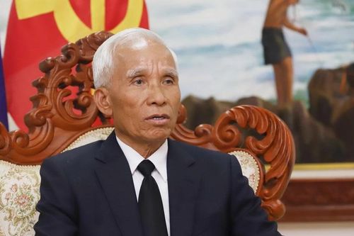 Các thế hệ lãnh đạo của Lào ghi nhớ lời dặn của cố Chủ tịch Khamtay Siphandone