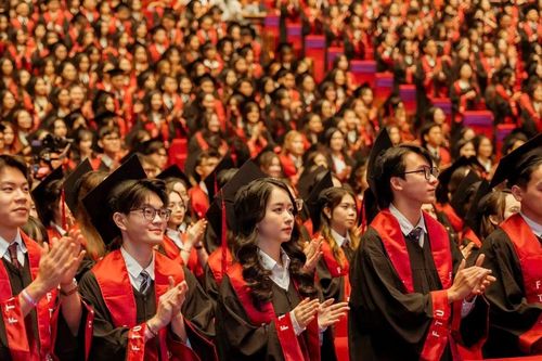 Gần 80% sinh viên Trường ĐH Ngoại thương tốt nghiệp loại xuất sắc và giỏi