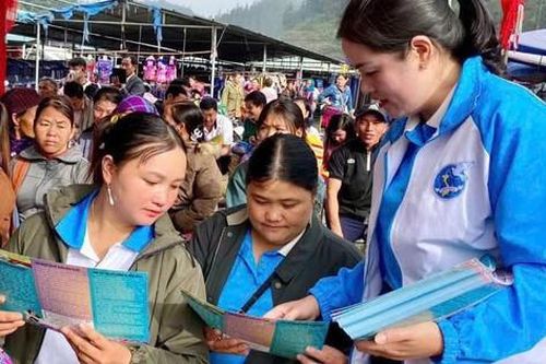 Hội LHPN Lào Cai chú trọng hỗ trợ hội viên giảm nghèo theo hướng bền vững