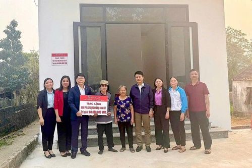 Agribank Bắc Thanh Hóa trao nhà đại đoàn kết tại huyện Thạch Thành