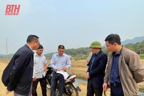 Xây dựng công trình khẩn cấp khắc phục hậu quả thiên tai ở một số huyện miền núi