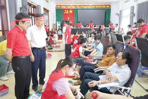 Hiến giọt máu đào - trao đời sự sống