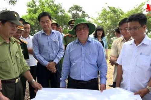 Chủ tịch UBND tỉnh An Giang Hồ Văn Mừng kiểm tra tiến độ thực hiện xóa nhà tạm, nhà dột nát và công tác phòng, chống cháy rừng mùa khô