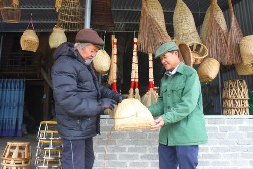 Trăn trở nghề mây tre đan