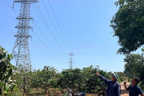 Người dân mỏi mòn chờ tiền bồi thường