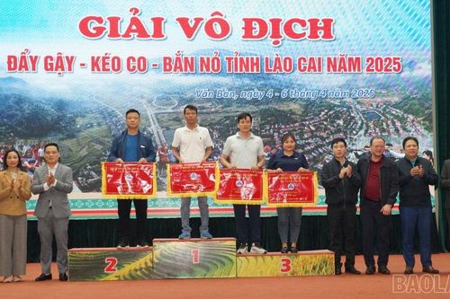 Hơn 250 vận động viên tham gia Giải Vô địch đẩy gậy, kéo co, bắn nỏ tỉnh Lào Cai năm 2025
