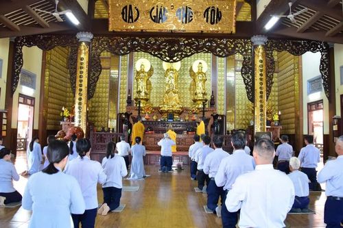 Đắk Nông: Phân ban Gia đình Phật tử tưởng niệm bác sĩ Tâm Minh - Lê Đình Thám và chư Thánh tử đạo