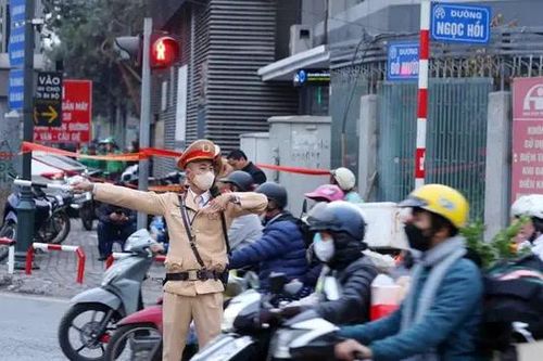 Huy động 100% CSGT bảo đảm giao thông tuyến cửa ngõ