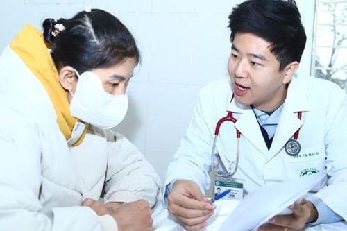 Kawasaki (Viêm mạch máu): Nguyên nhân, triệu chứng, phòng ngừa và điều trị