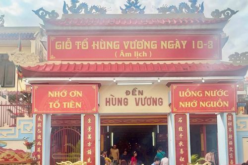 Lãnh đạo và nhân dân Khánh Hòa dâng hương Giỗ tổ Hùng Vương