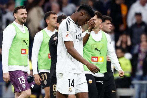 Real Madrid lộ điểm yếu chết người