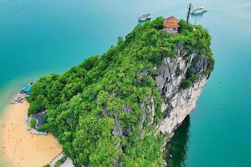 Sắp hết cảnh cả vịnh Hạ Long chỉ có 1 bãi tắm