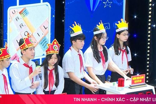 Lộ diện đội đầu tiên vào tứ kết 'Ô cửa tiếng Anh' mùa 2
