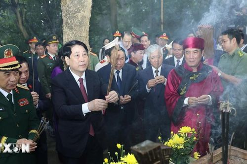 Phú Thọ tổ chức trọng thể Lễ dâng hương tưởng niệm các Vua Hùng