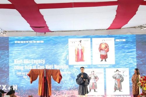 Ninh Bình: Tham vấn ý kiến chuyên gia về trang phục cổ thời Đinh