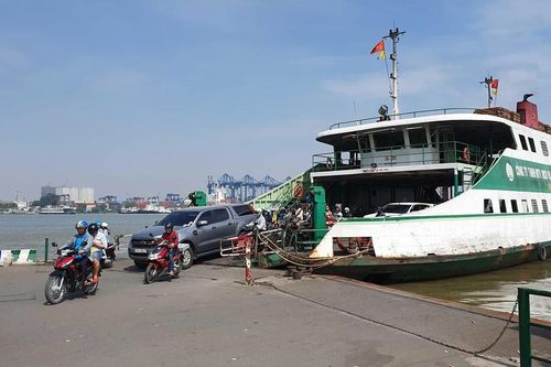 Tăng vé qua phà Cát Lái và Bình Khánh sau lễ 30-4