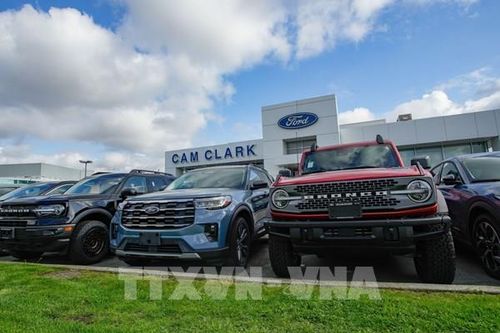 Ford và các hãng đối thủ tung chương trình khuyến mại ô tô