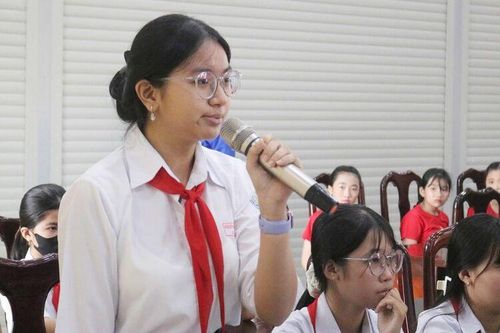 Lắng nghe trẻ em nói, nói cho trẻ em nghe