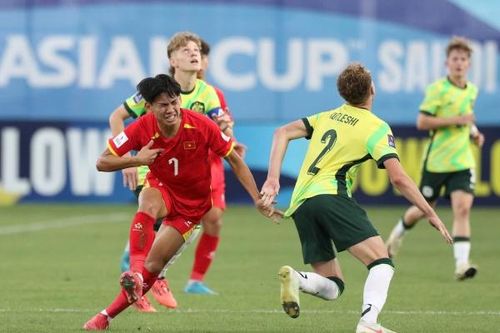 U.17 Việt Nam: Bung sức trước Nhật Bản hay giữ sức cho UAE?