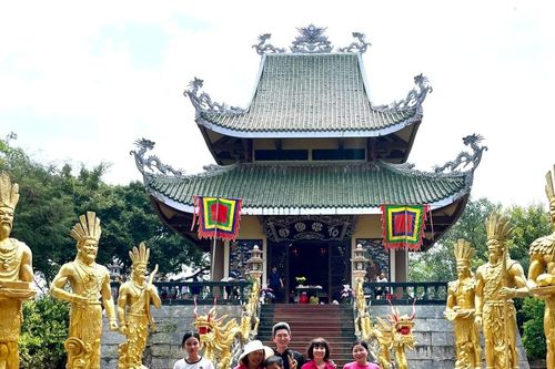 Thiêng liêng ngày Giỗ Tổ