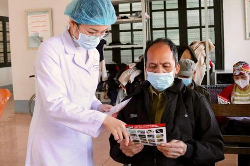 Hướng về cơ sở, nâng cao nhận thức về chăm sóc sức khỏe người dân