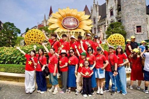 Sun World Ba Na Hills đón lượng khách kỷ lục dịp Giỗ Tổ Hùng Vương
