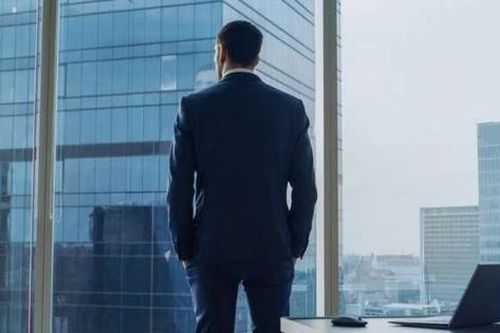 Thu nhập gần 40 triệu đồng/tháng nhưng vẫn không làm vợ chưa cưới hài lòng