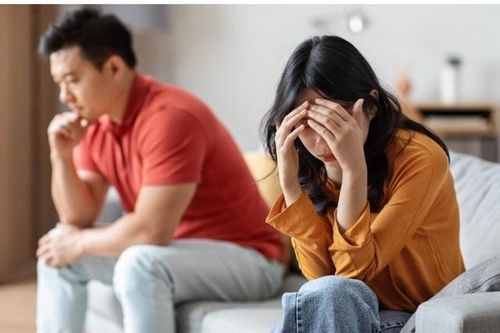 Biết chồng thường xuyên làm việc này khi xa vợ, tôi chỉ muốn ly hôn