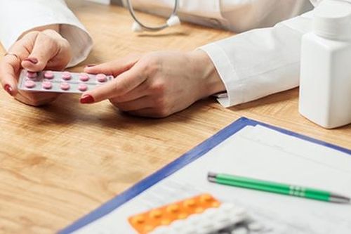 Dùng thuốc chống đông máu, những lưu ý người bệnh cần biết