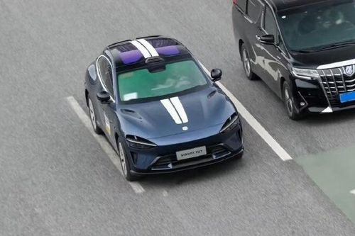 SUV mới của Xiaomi lộ diện, trần kính 'chống nắng' gây sốt