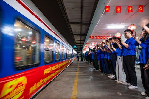 Sắp khởi chạy toa tàu mới mừng đại lễ 30/4