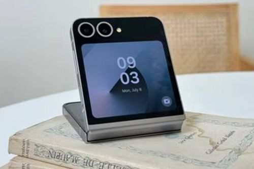 Galaxy Z Flip FE được trang bị camera kép 12MP