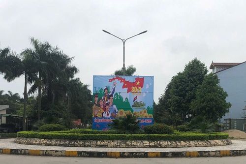 Vẫn chưa di dời tượng nhà chí sĩ Phan Bội Châu theo yêu cầu của TP Vinh