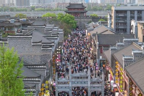 Du lịch Trung Quốc bùng nổ dịp lễ Thanh minh 2025