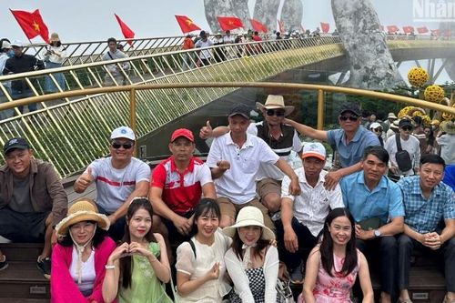 Khu du lịch Sun World Ba Na Hills đón lượng khách kỷ lục trong dịp lễ Giỗ Tổ Hùng Vương