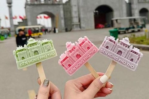 Giới trẻ 'phát sốt' với trend kem Đền Hùng độc đáo