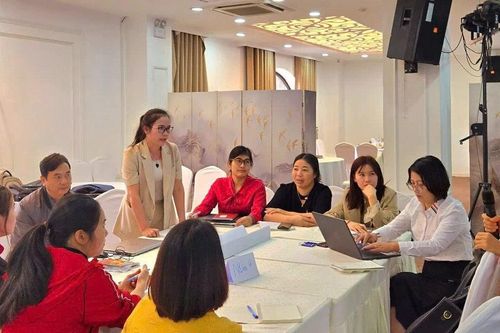Giúp học sinh sử dụng và phát triển thư viện số miễn phí