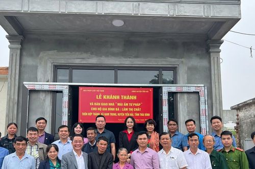 Báo Pháp luật Việt Nam trao 'Mái ấm Tư pháp' tại huyện Tiền Hải, Thái Bình