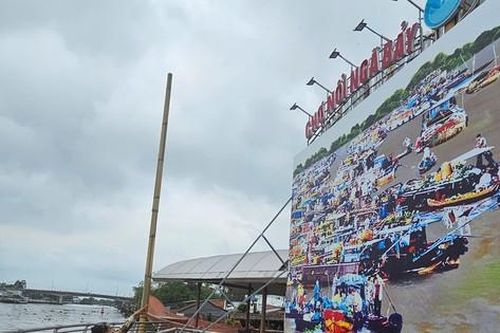 Chìm dần… chợ nổi miền Tây