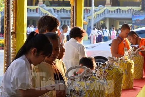 Lễ hội đặt đá thiêng tại chùa cổ của đồng bào Khmer Trà Vinh