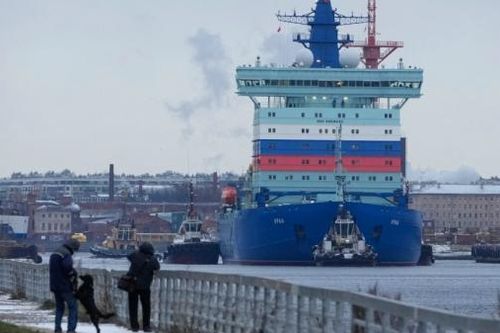 Giá dầu Urals giảm mạnh trong bối cảnh thị trường hỗn loạn