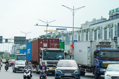 Hải Phòng tạm dừng việc cấm đỗ ô tô ở các tuyến phố trung tâm