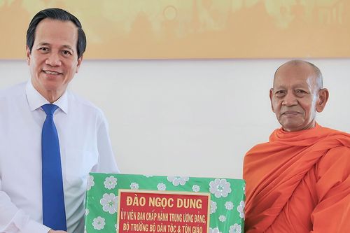 Bộ trưởng Đào Ngọc Dung: Đời sống bà con Khmer ngày càng trù phú, hạnh phúc hơn