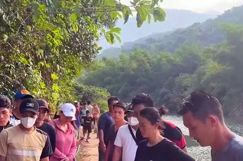 Cõng bạn lao ra hồ cứu bé trai, 2 thanh niên tử vong