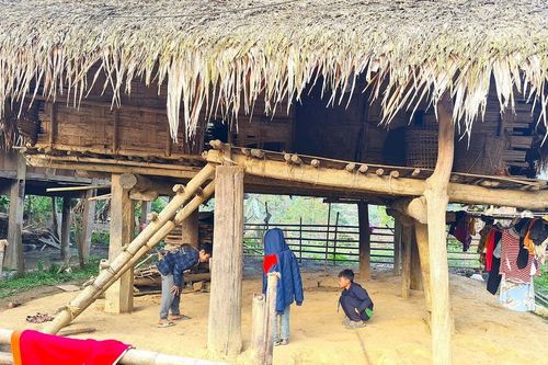 Đẩy nhanh tiến độ xây nhà ở cho đồng bào Đan Lai ở Nghệ An