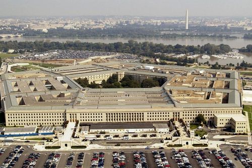 Ông Trump cảnh báo 'nhiều thế lực xấu', Mỹ chi kỷ lục 1.000 tỷ USD cho quốc phòng