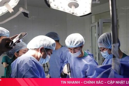 Được chuyên gia 'cầm tay chỉ việc', y tế tuyến huyện nâng cao năng lực khám chữa bệnh