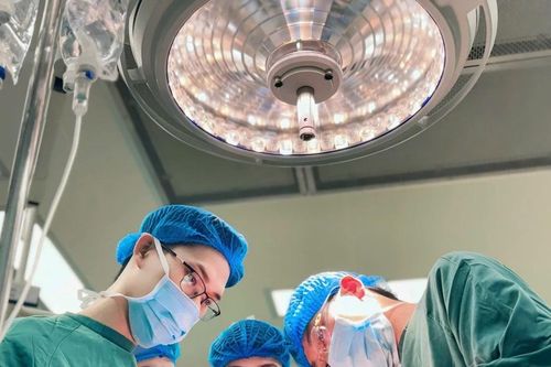 Người phụ nữ bàng hoàng mắc ung thư hắc tố da từ một nốt ruồi ở bàn chân