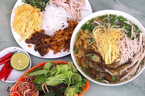 Lạ miệng với món bún thang lươn Hưng Yên